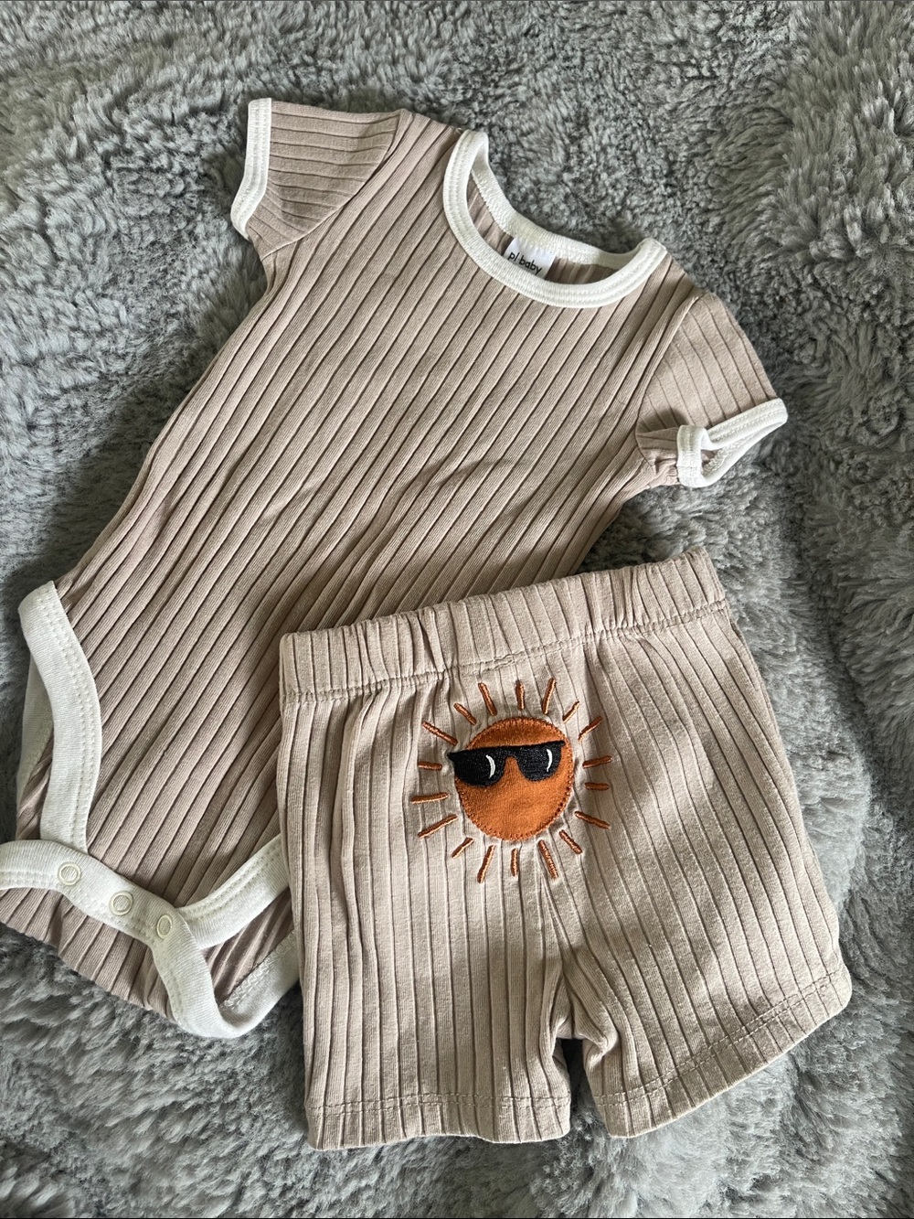🌈 PL BABY Ribbed Baby Onesie & Shorts Set with Sun Patch Beige Sz 3M